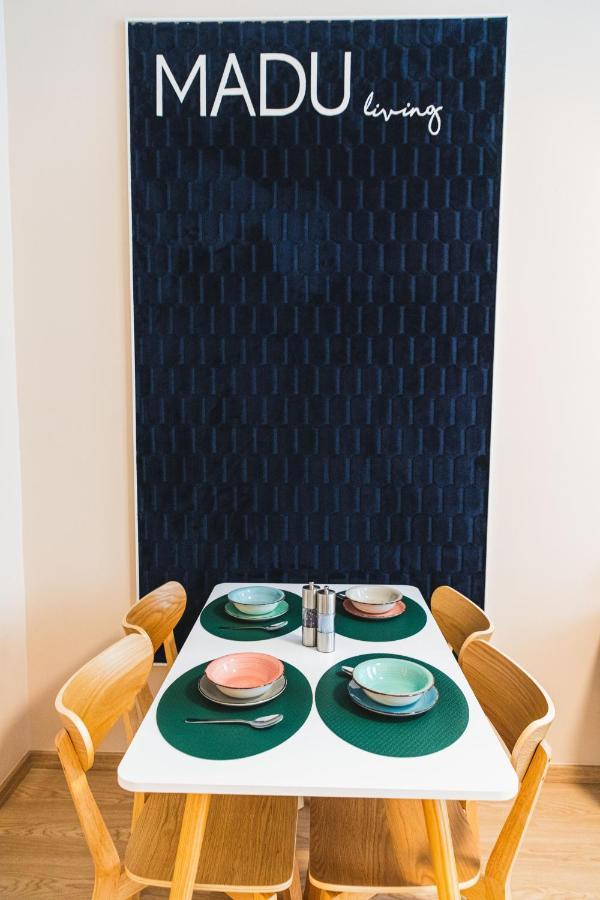 Madu-Living Vienna - Oskar Apartment Luaran gambar